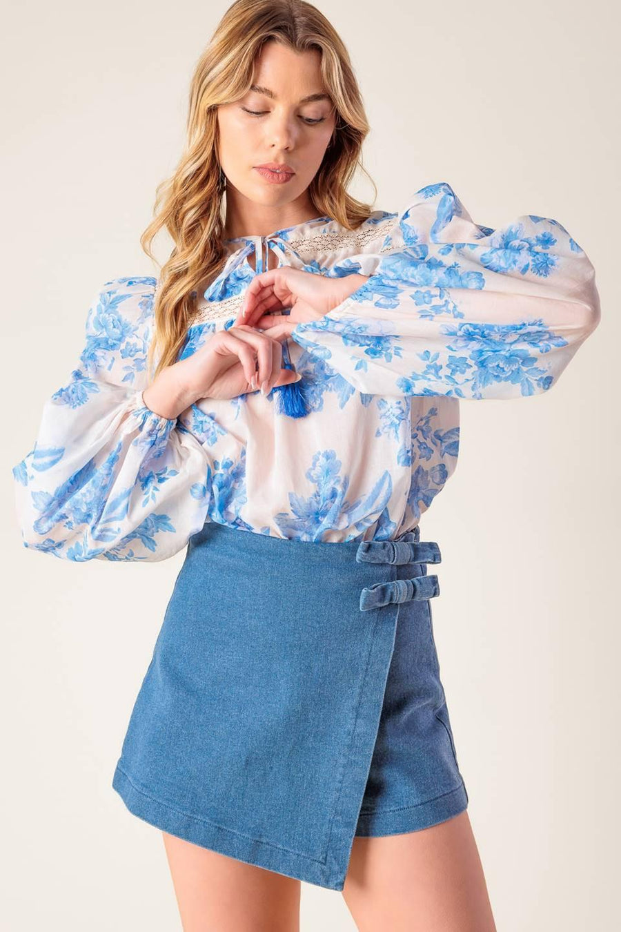 DISTANT ECHOES DENIM SKORT - Glamourous Grace