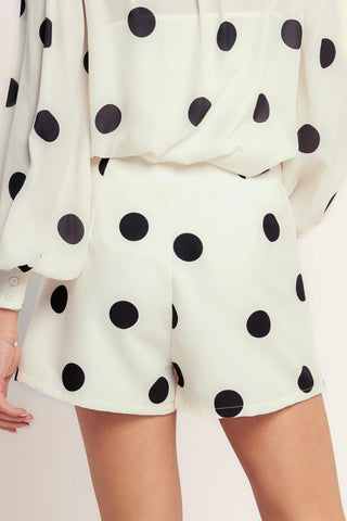 PLAYFUL CONFIDENCE WOVEN SKORT - Glamourous Grace