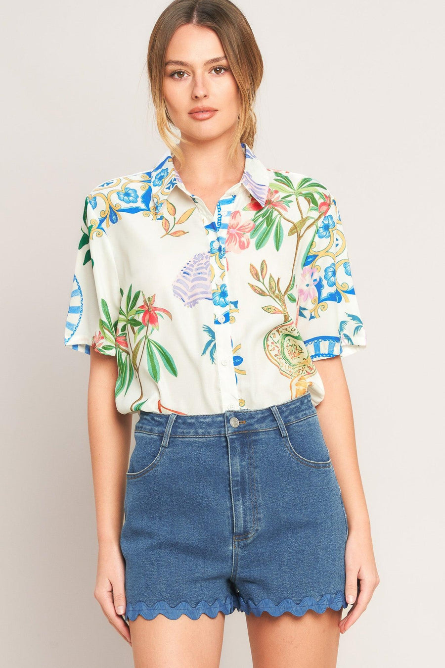 SUNNY DAY DENIM SHORTS - Glamourous Grace