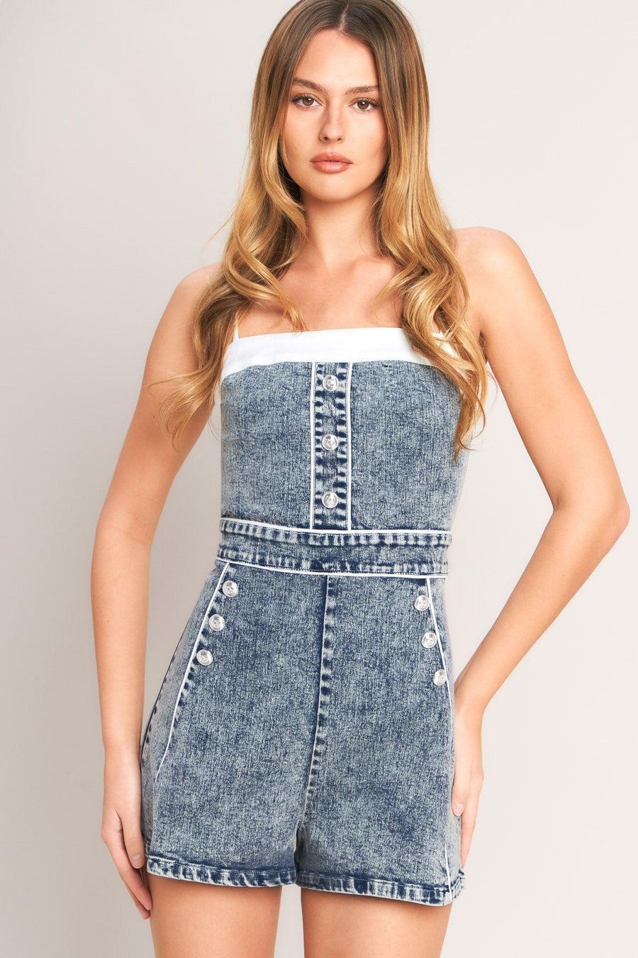 WEEKEND IN DENIM ROMPER - Glamourous Grace