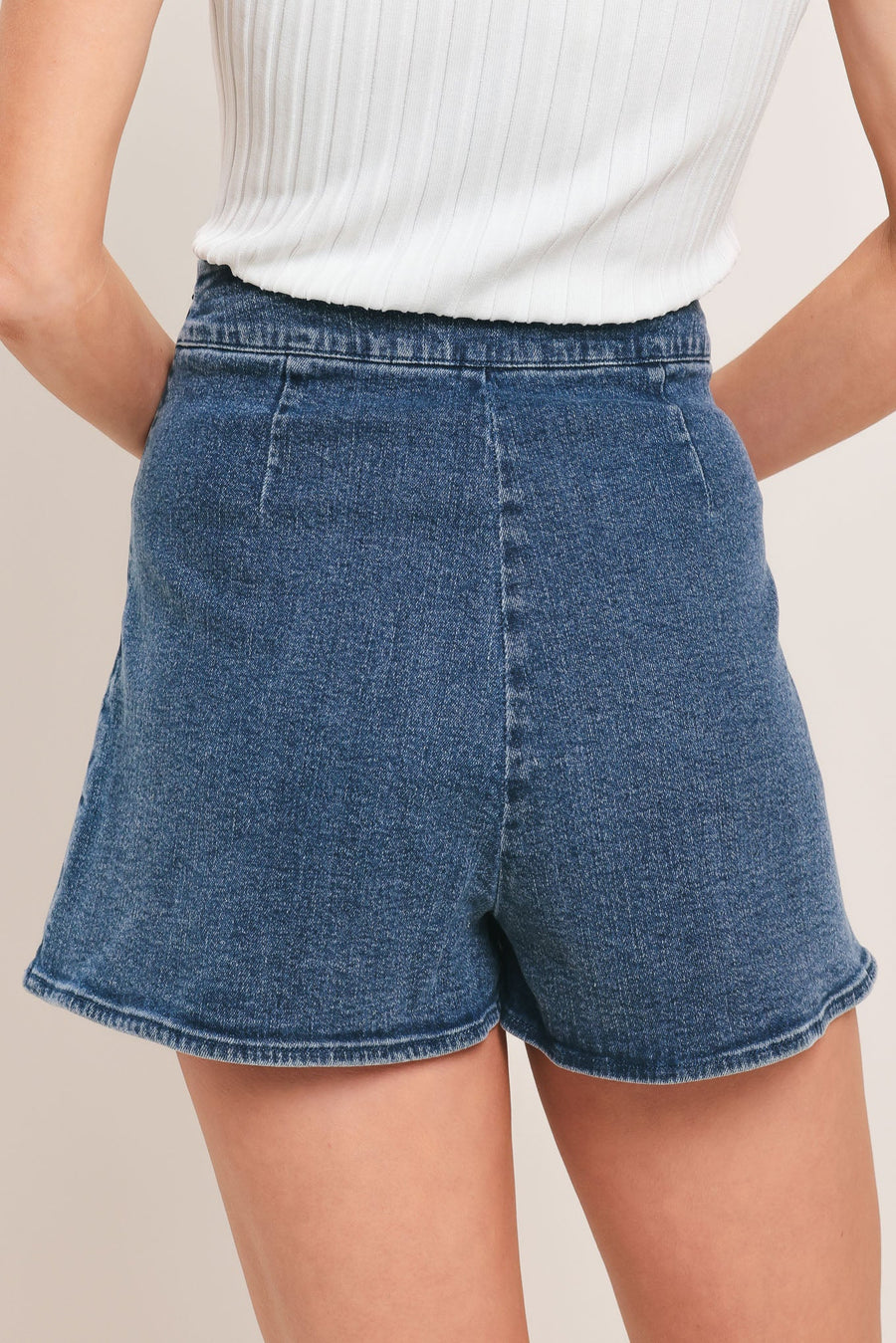 SWEET STUD DENIM SKORT - Glamourous Grace