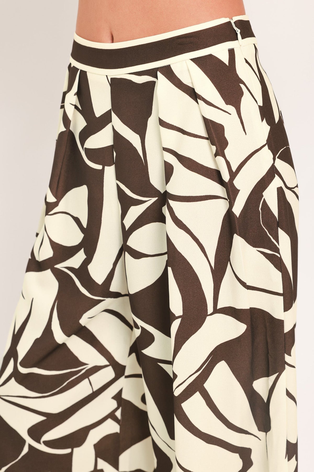 VANILLA VINE MOSAIC WOVEN WIDE LEG PANTS - Glamourous Grace