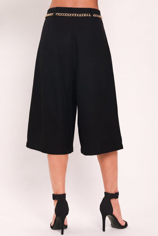 NIGHT OUT CHAIN BELTED CULOTTE PANTS