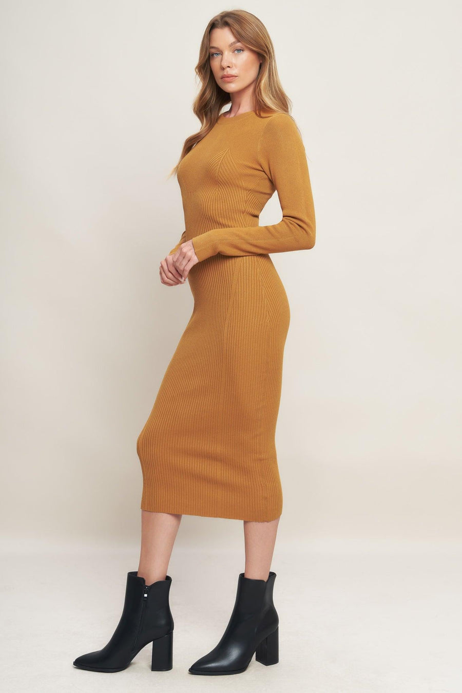 BE WITH YOU SWEATER MIDI DRESS - Glamourous Grace