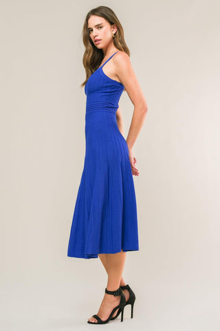 BREEZY WALKS KNIT MIDI DRESS - Glamourous Grace