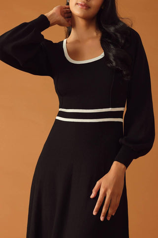 CAUGHT UP SWEATER MIDI DRESS - Glamourous Grace