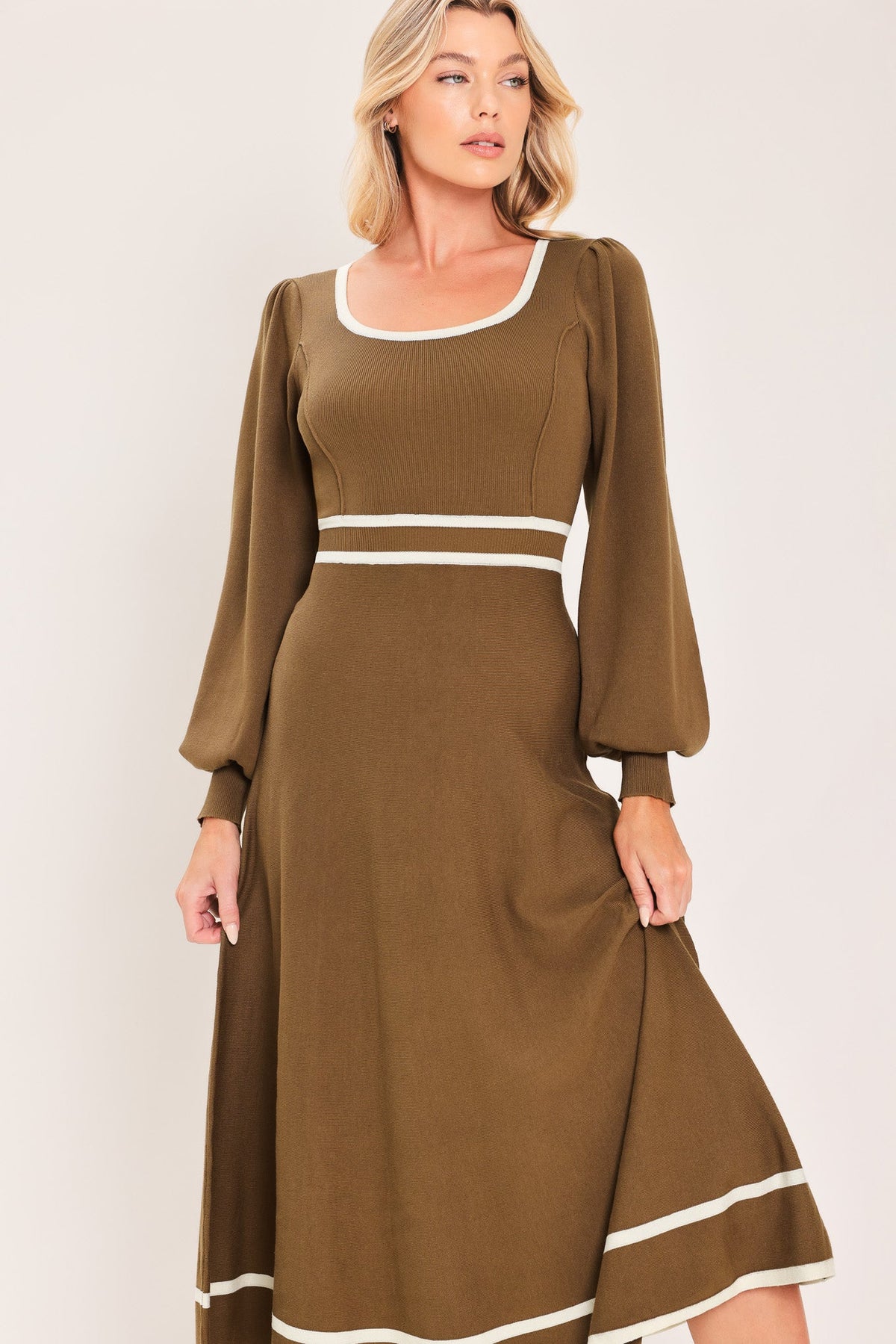 CEDAR LINE ELEGANCE SWEATER MIDI DRESS - Glamourous Grace