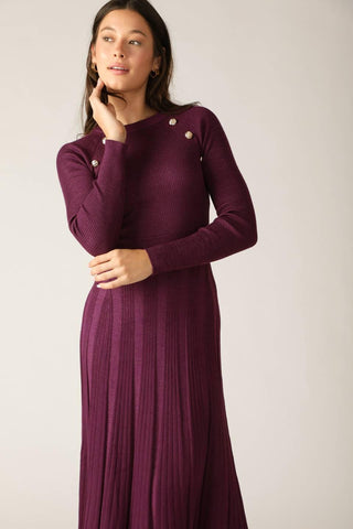 HIGH STANDARDS SWEATER MIDI DRESS - Glamourous Grace