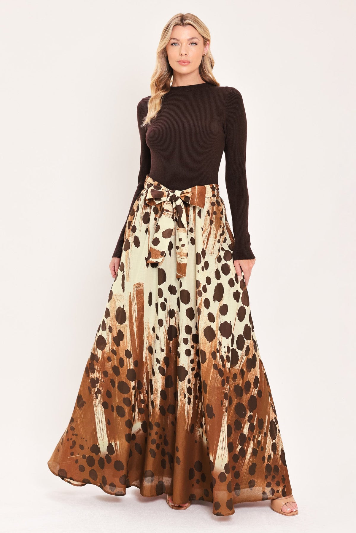AMBER SPOT SERENADE SWEATER WOVEN MAXI DRESS - Glamourous Grace