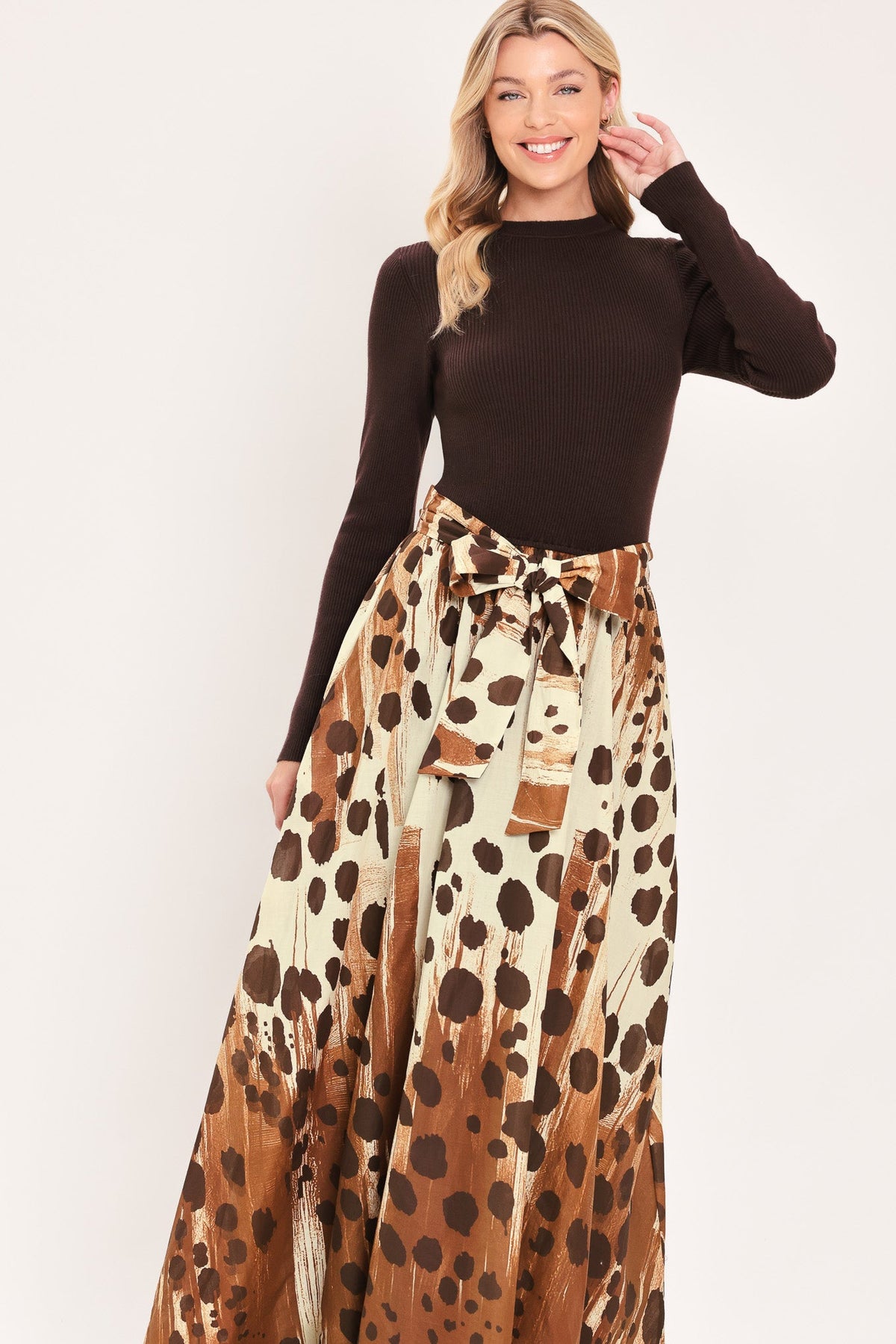 AMBER SPOT SERENADE SWEATER WOVEN MAXI DRESS - Glamourous Grace