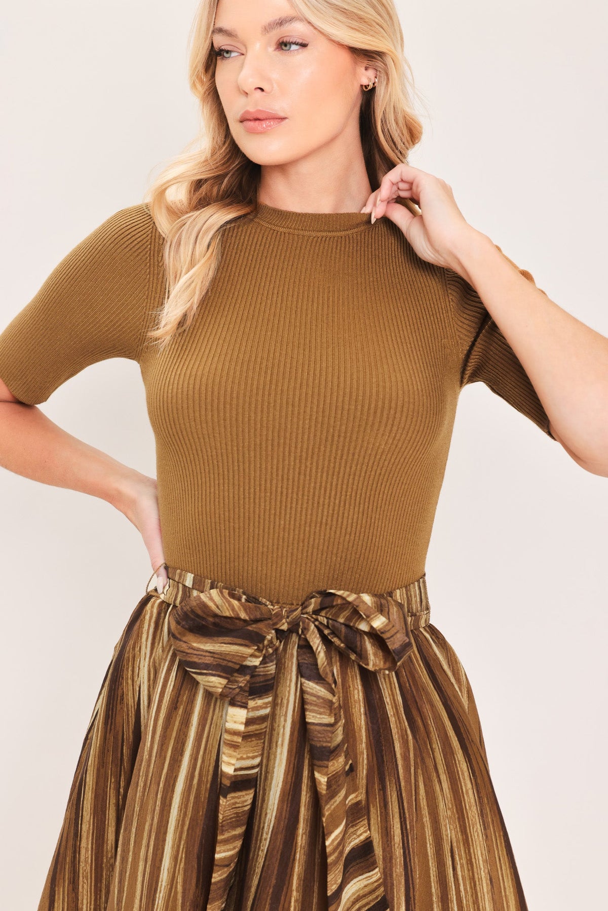 GOLDEN QUILL ROMANCE MIDI DRESS - Glamourous Grace