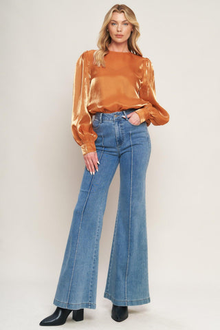 OUTING LIGHT WOVEN TOP - Glamourous Grace