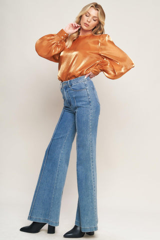OUTING LIGHT WOVEN TOP - Glamourous Grace