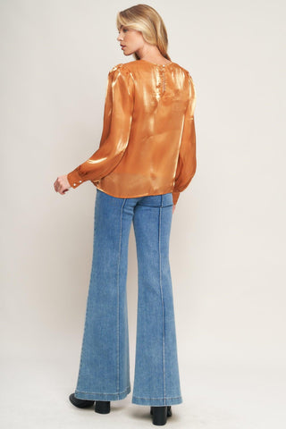 OUTING LIGHT WOVEN TOP - Glamourous Grace