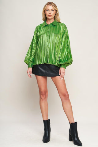RUNWAY TREND FOILED TOP - Glamourous Grace