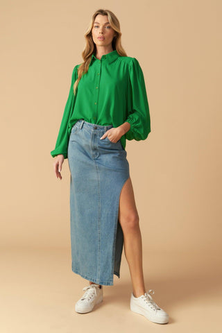 COMFORTABLE CHARM WOVEN TOP - Glamourous Grace