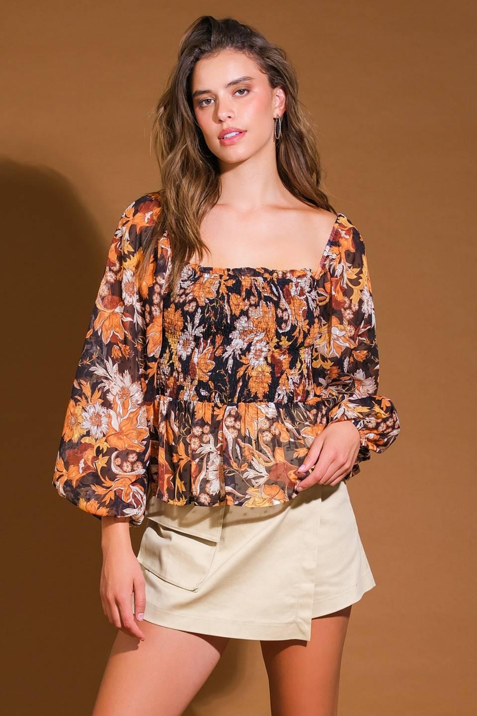 BEAMING PERFECTION WOVEN TOP - Glamourous Grace