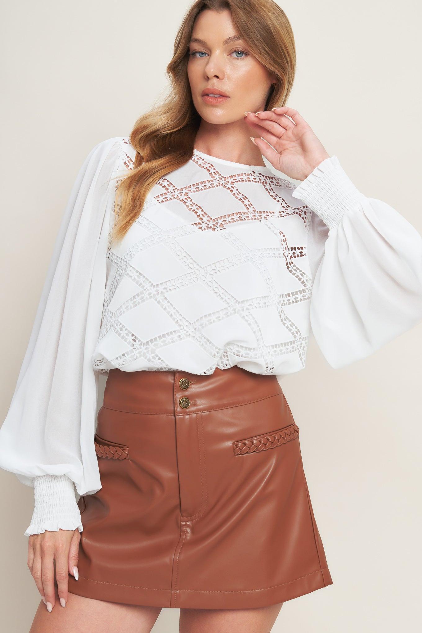 WEEKEND WANDERER WOVEN TOP - Glamourous Grace
