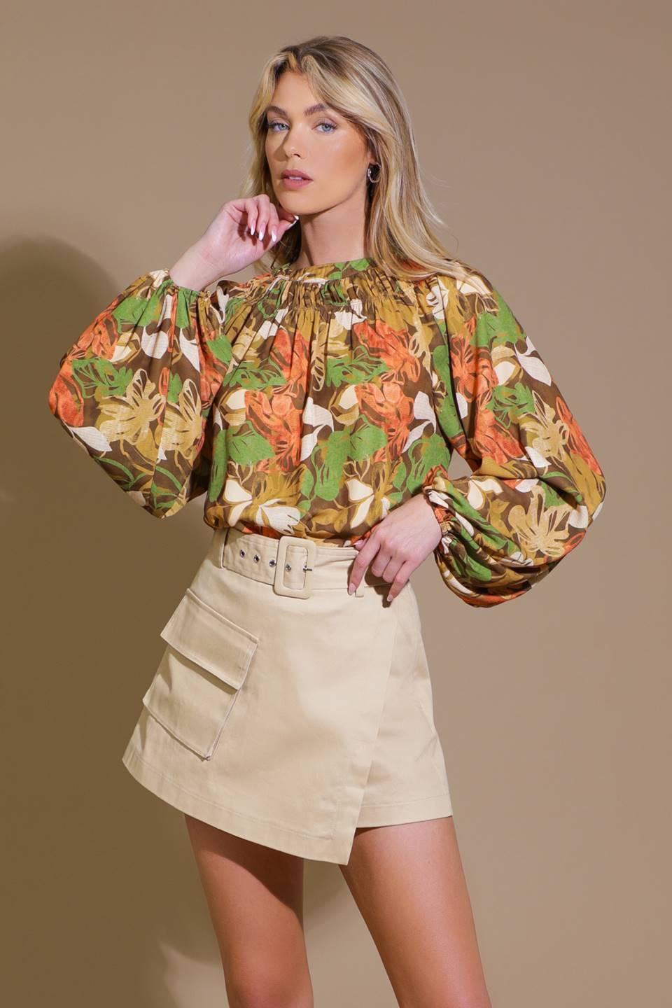 CALL IT LOVE WOVEN TOP - Glamourous Grace