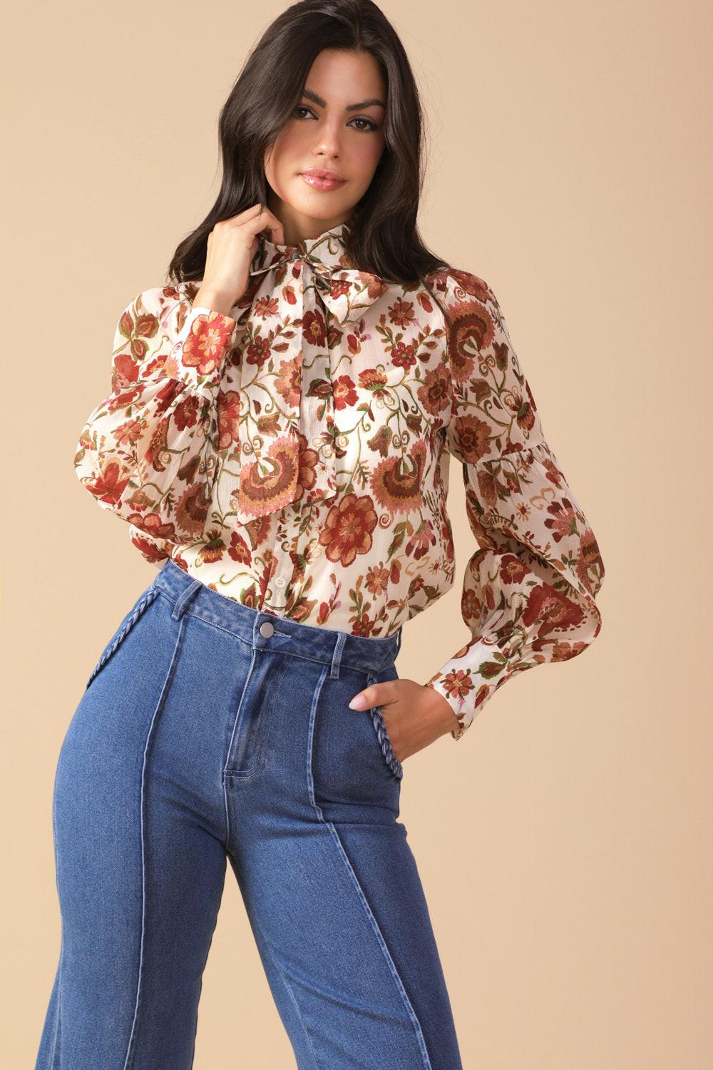 MEMORIES IN FOCUS WOVEN BLOUSE - Glamourous Grace