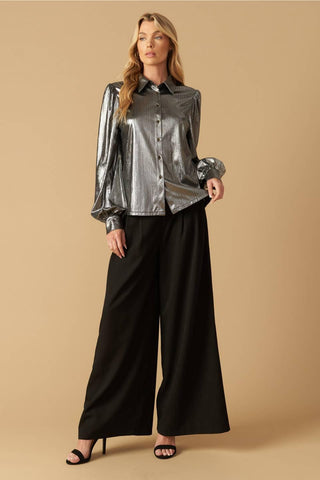 FLIRTY VIBES FOIL COATED TOP - Glamourous Grace