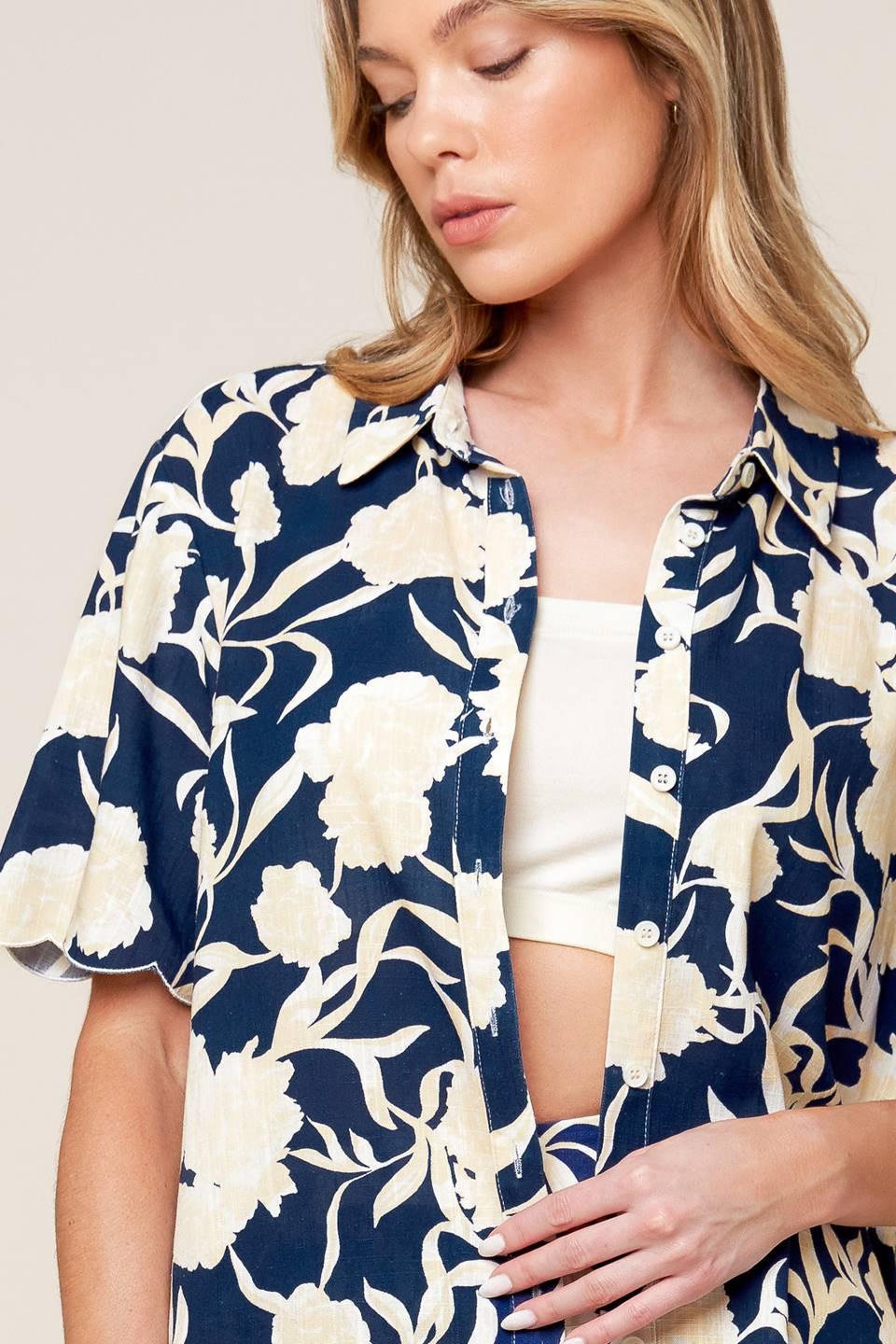 SLOW MORNINGS NAVY WOVEN TOP AND SHORTS SET - Glamourous Grace