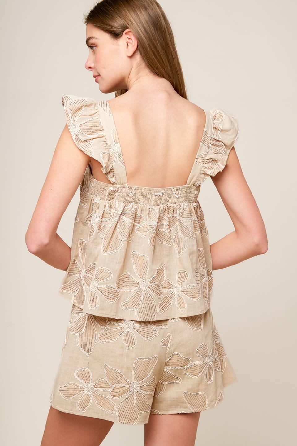 DARCY DREAM WOVEN TOP AND SHORTS SET - Glamourous Grace