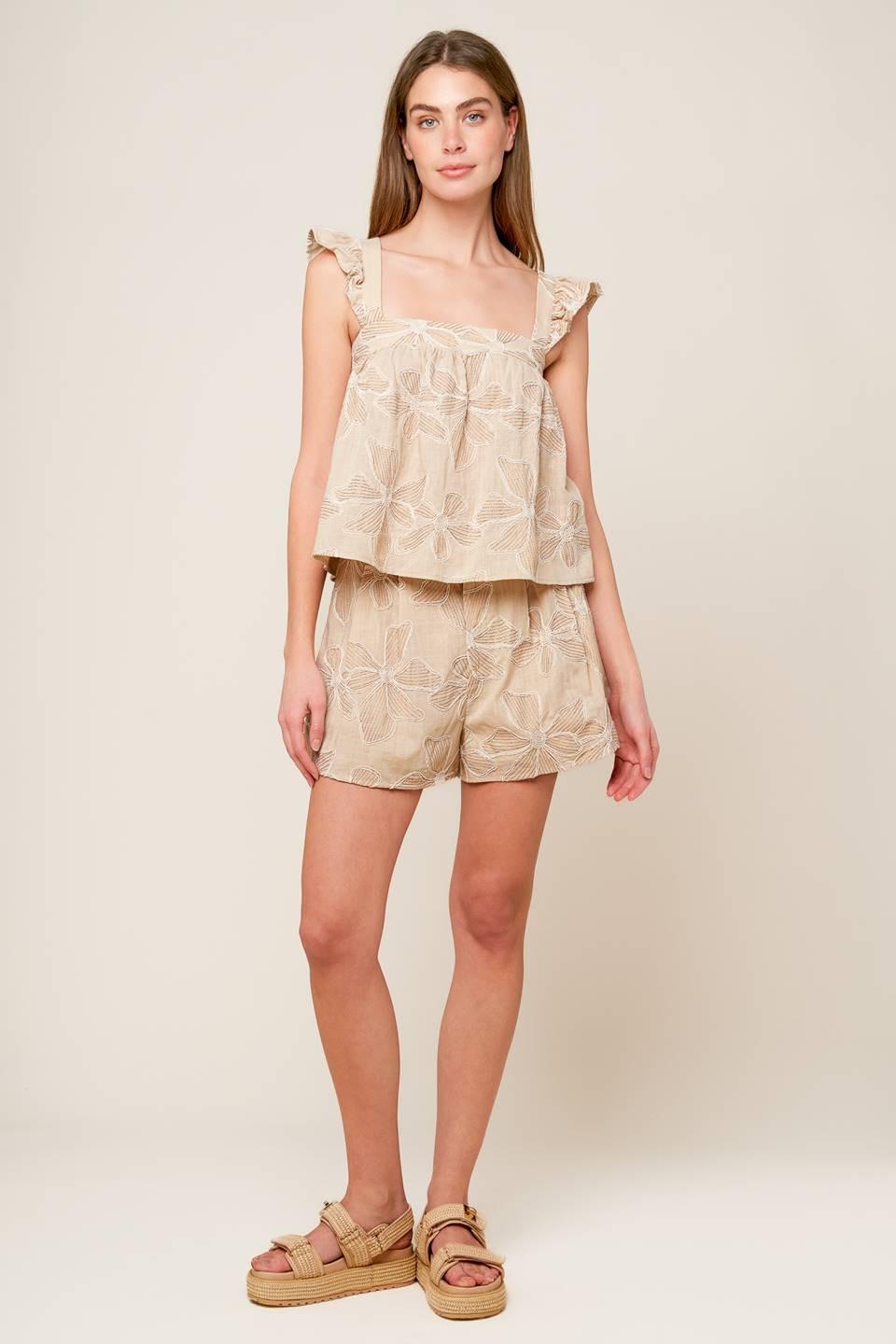 DARCY DREAM WOVEN TOP AND SHORTS SET - Glamourous Grace