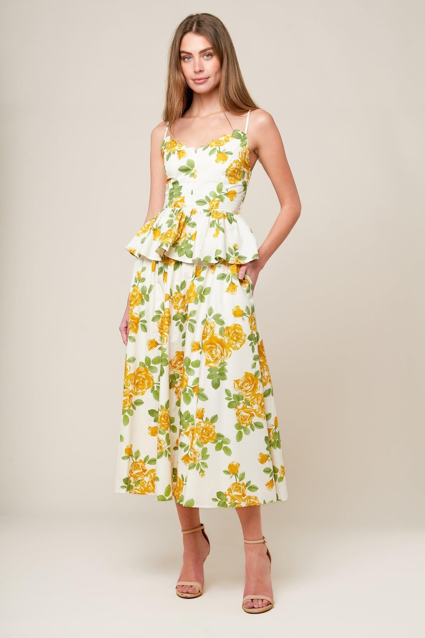 EVERY SUNDAY CREAM WOVEN TOP - Glamourous Grace