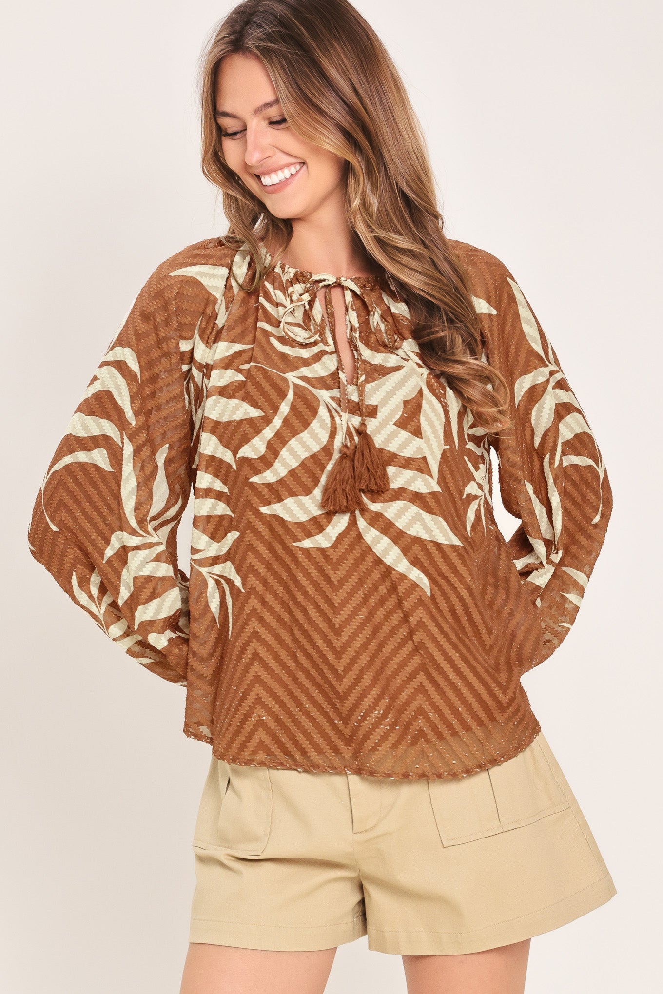 WARM BREEZE WOVEN TOP - Glamourous Grace