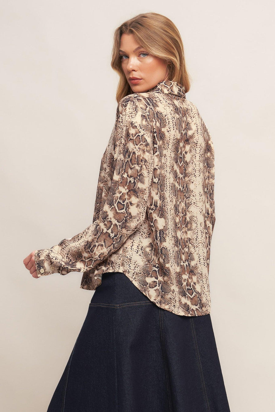 URBAN GODDESS WOVEN TOP - Glamourous Grace