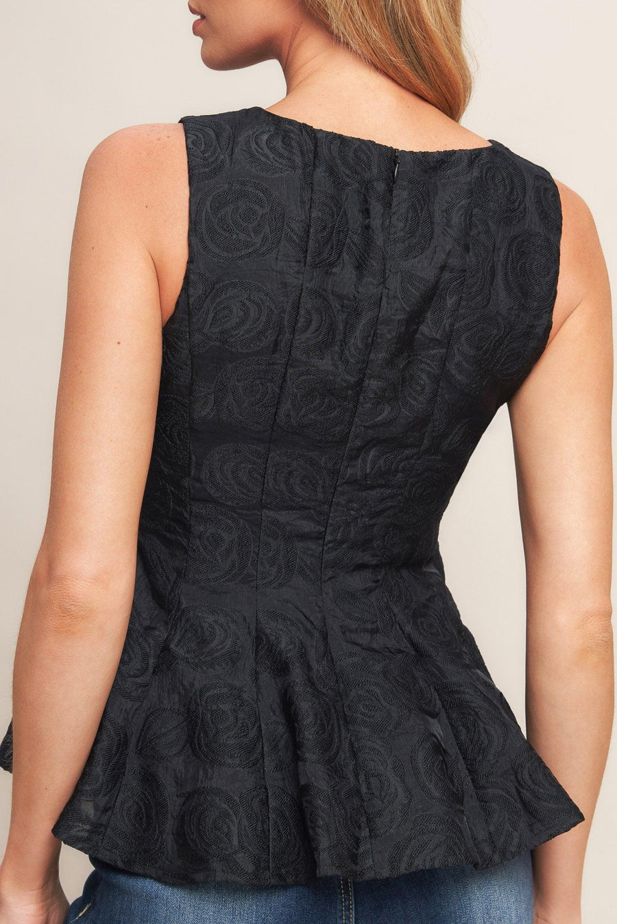 URBAN ELEGANCE WOVEN TOP - Glamourous Grace