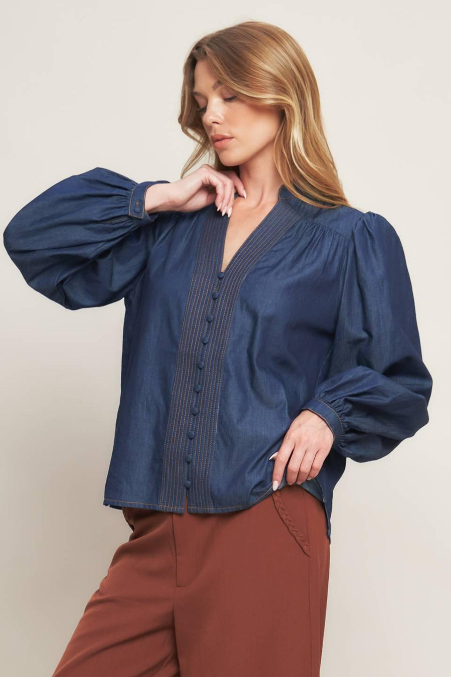 STITCH STORY LIGHTWEIGHT DENIM TOP - Glamourous Grace