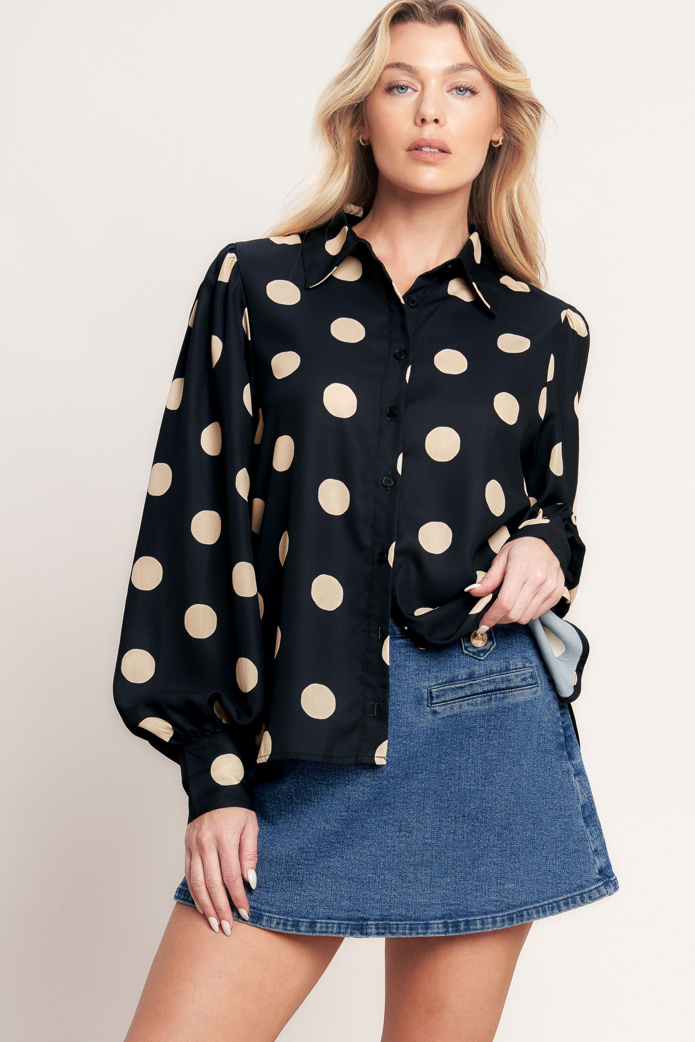 URBAN CIRCLES WOVEN TOP - Glamourous Grace