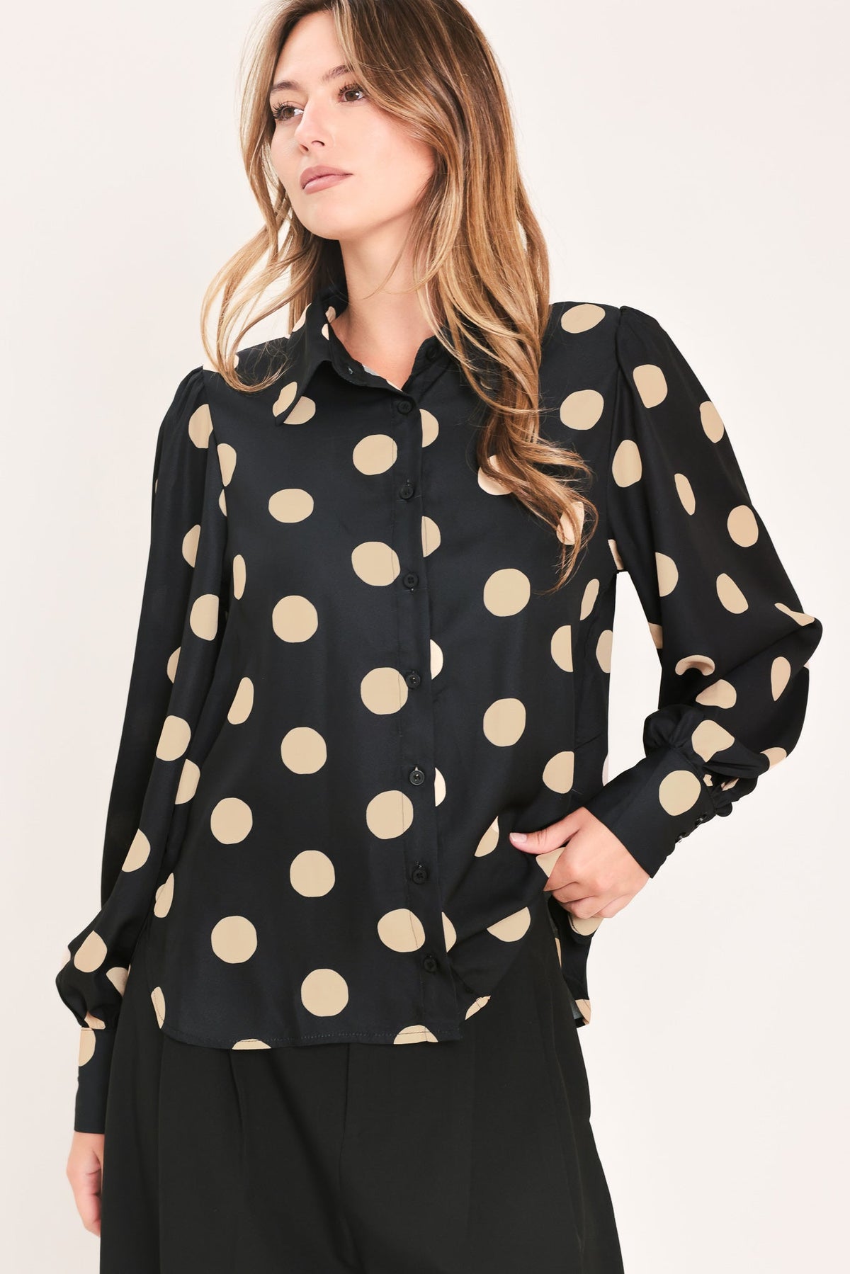 URBAN CIRCLES WOVEN TOP - Glamourous Grace