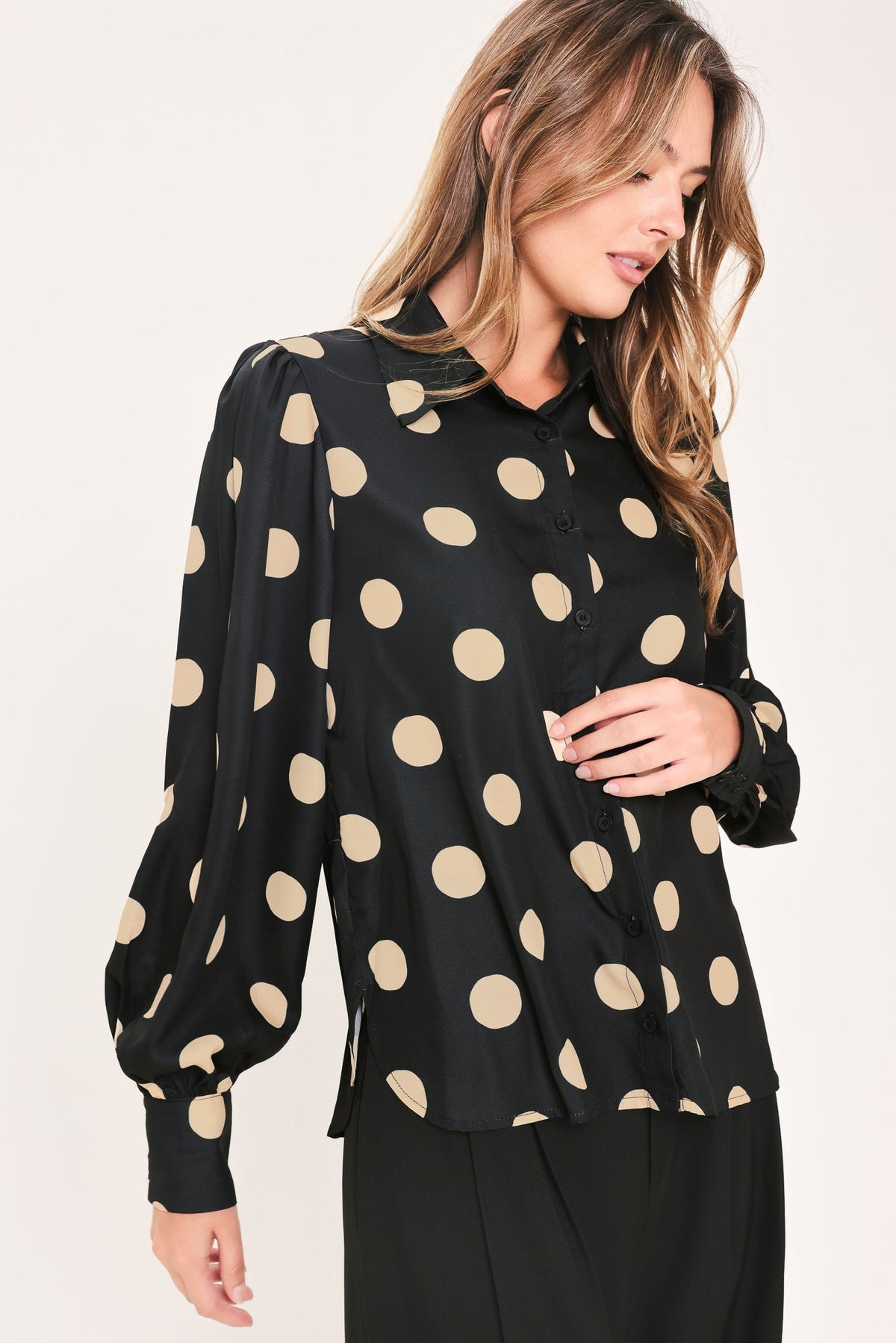 URBAN CIRCLES WOVEN TOP - Glamourous Grace