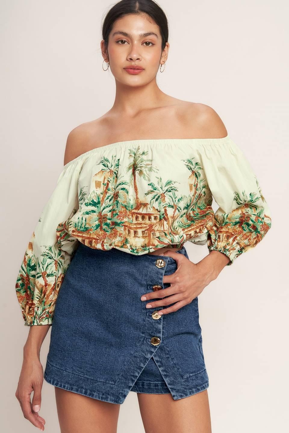 ISLAND TIME ONLY WOVEN CROP TOP - Glamourous Grace