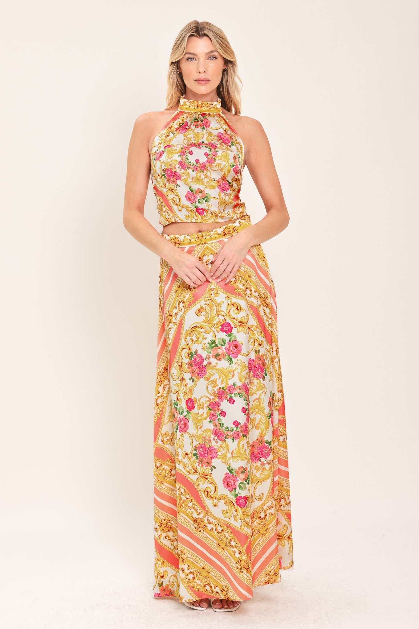 LUXE LOVE STORY WOVEN WOVEN CROP TOP - Glamourous Grace