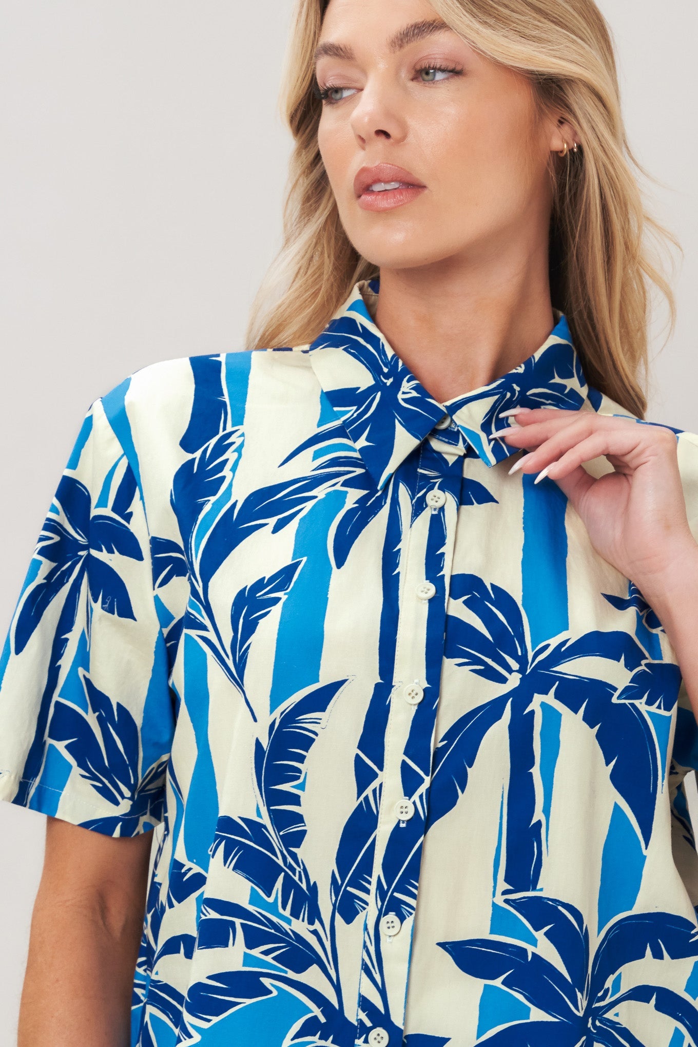 NOIR RESORT WOVEN TOP - Glamourous Grace