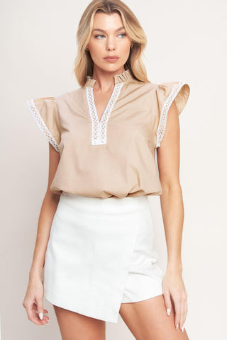 EASY TO ADMIRE WOVEN TOP - Glamourous Grace