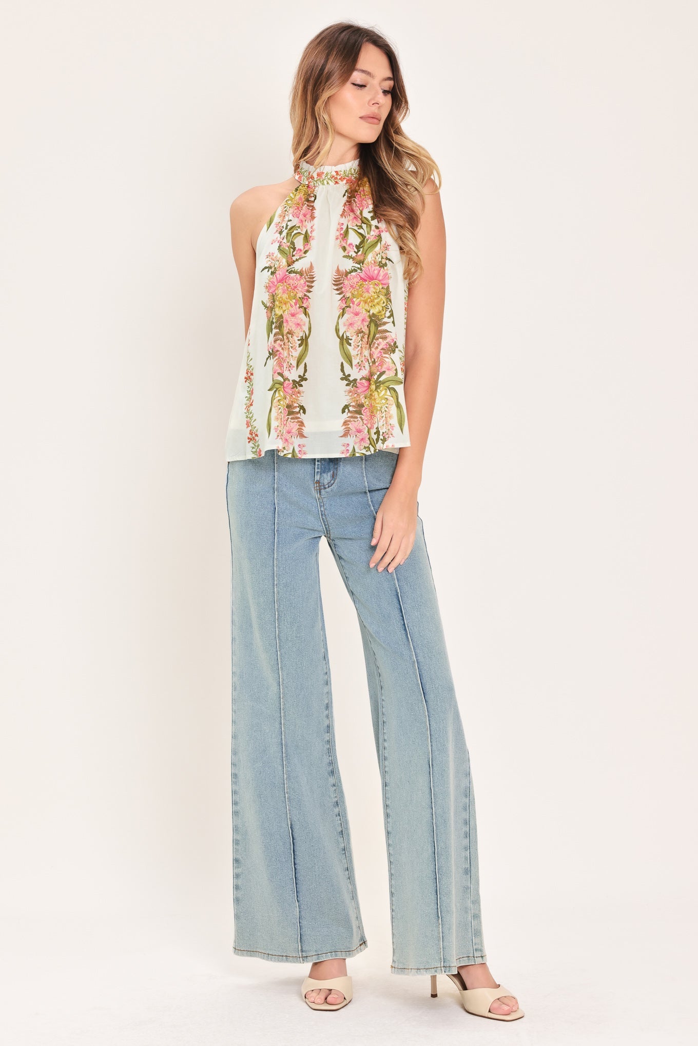 BOTANICAL ESCAPE WOVEN HALTER TOP - Glamourous Grace