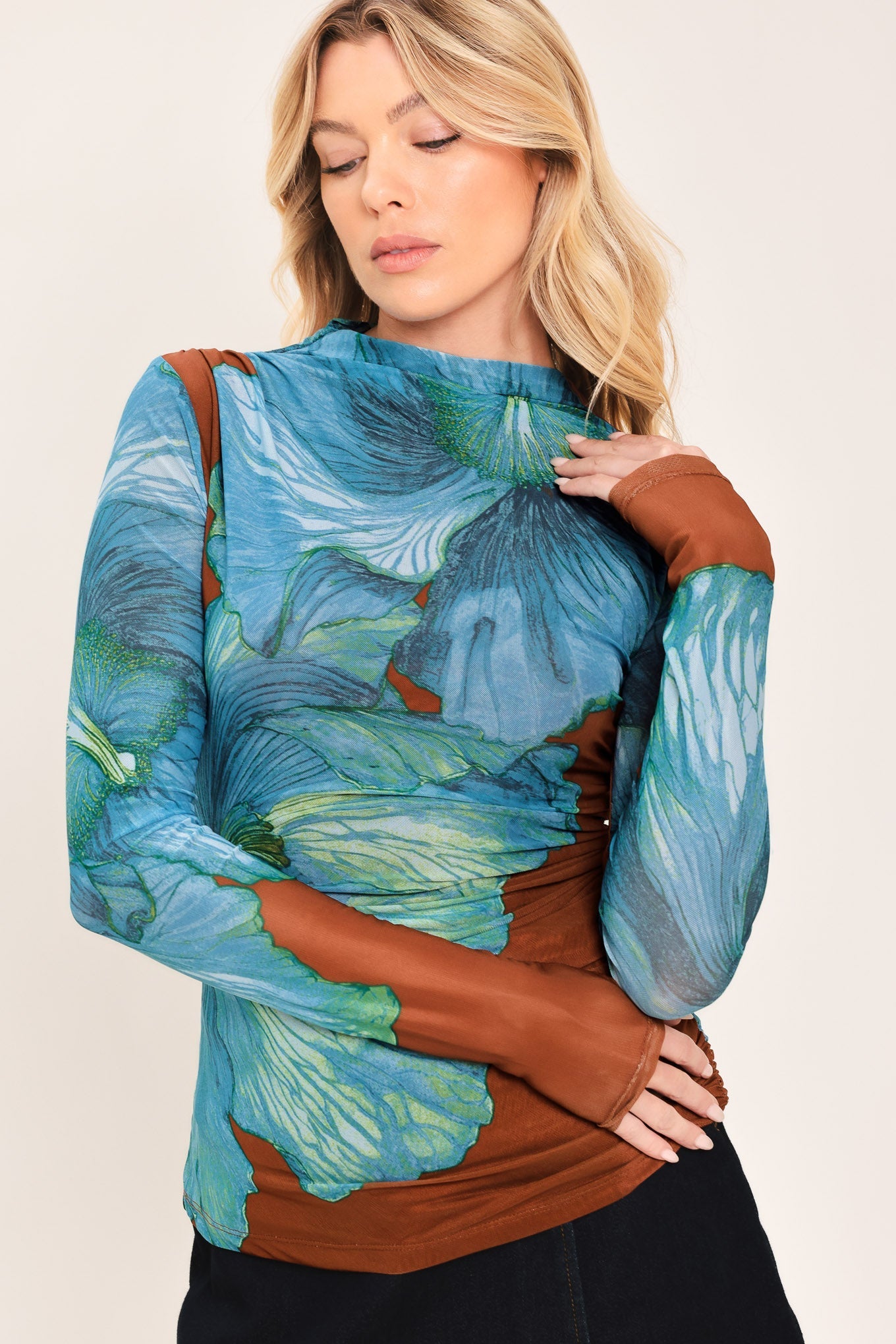 TROPIC BLOOM POWER MESH TOP - Glamourous Grace