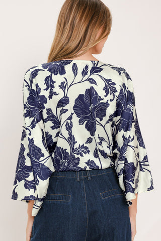 WHITE MAGNOLIA CURRENT WOVEN TOP