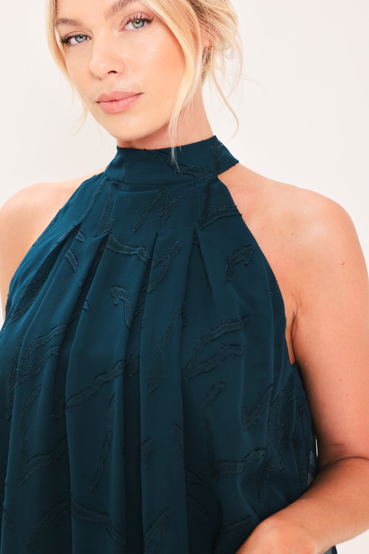 TEAL SHADOW SWAY WOVEN JACQUARD TOP - Glamourous Grace