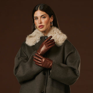 Isabella (brown) - Italian lambskin leather gloves with cashmere lining - Glamourous Grace