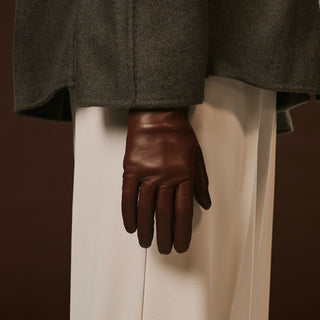 Isabella (brown) - Italian lambskin leather gloves with cashmere lining - Glamourous Grace