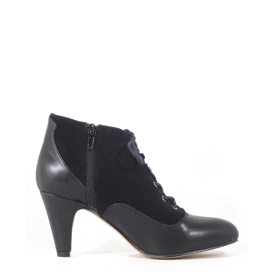 Izzy Vintage Booties - Glamourous Grace
