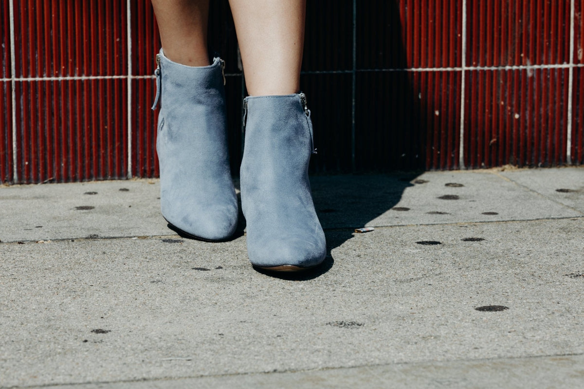 Zuma | Blue Steel Suede - Glamourous Grace
