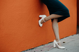 Skippy | White - Glamourous Grace