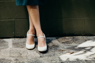 Skippy | White - Glamourous Grace
